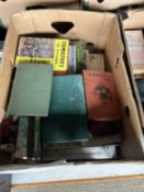 Approx 20 titles of mixed gardening interest books (207)