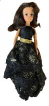 Royal Occasion Sindy (Pedigree, 1984) In black dress with golden detail and gold belt