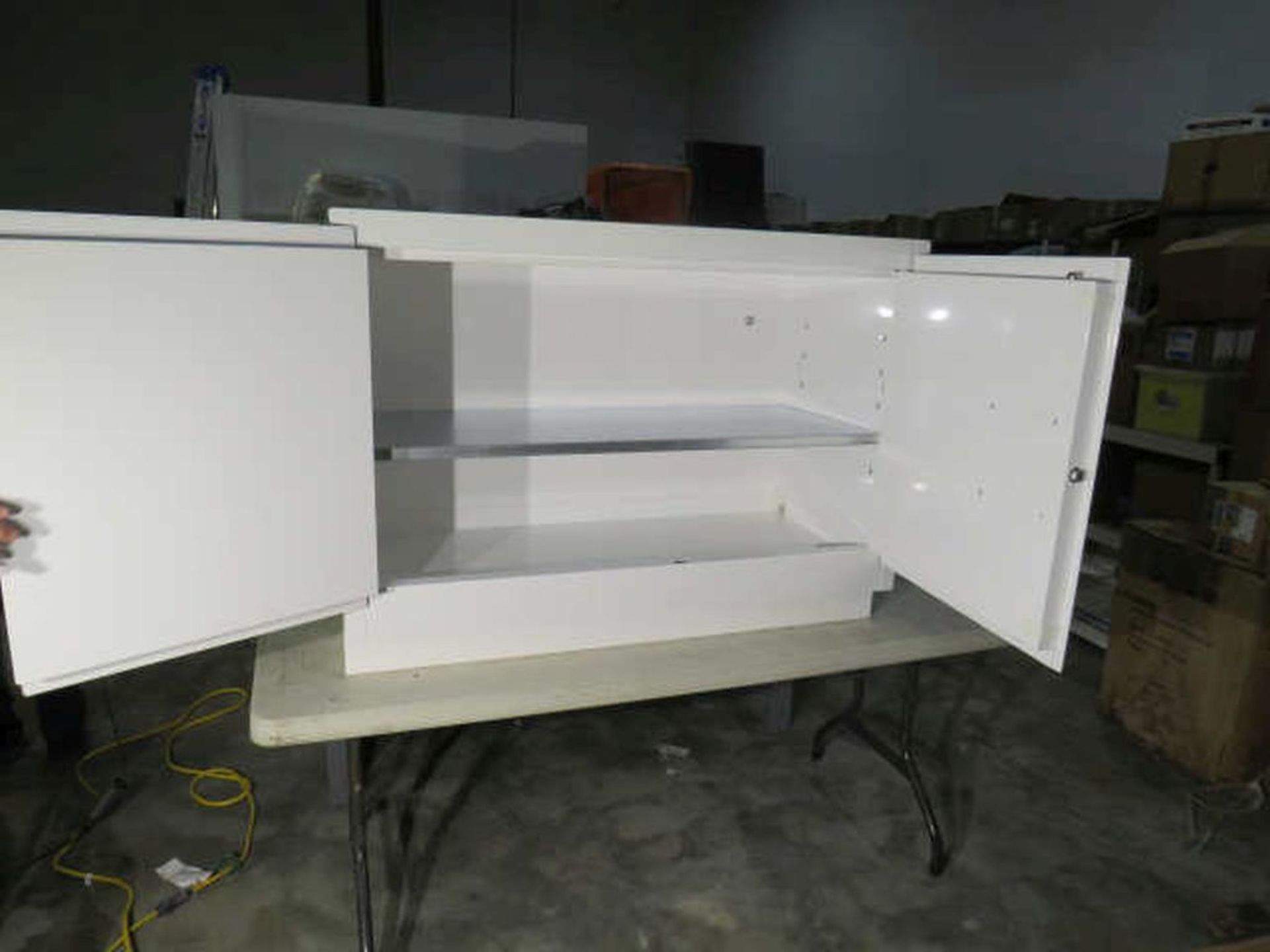 2 door flammable storage cabinet