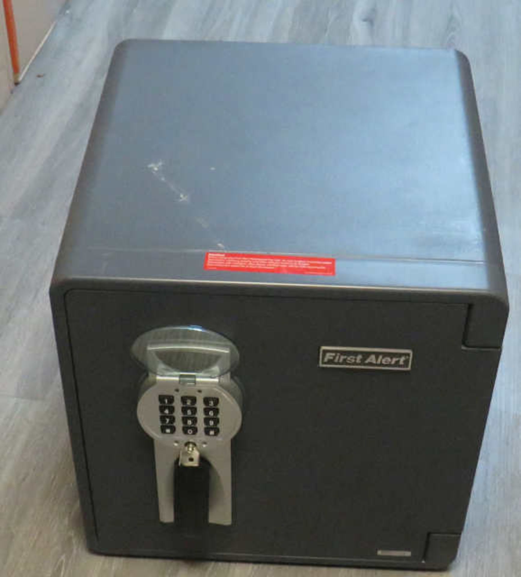 17" x 18" h x 17" digital safe with key - Image 3 of 3