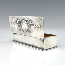 Kate Harris for William Hutton, an Arts and Crafts silver box, London 1904, cuboid form with