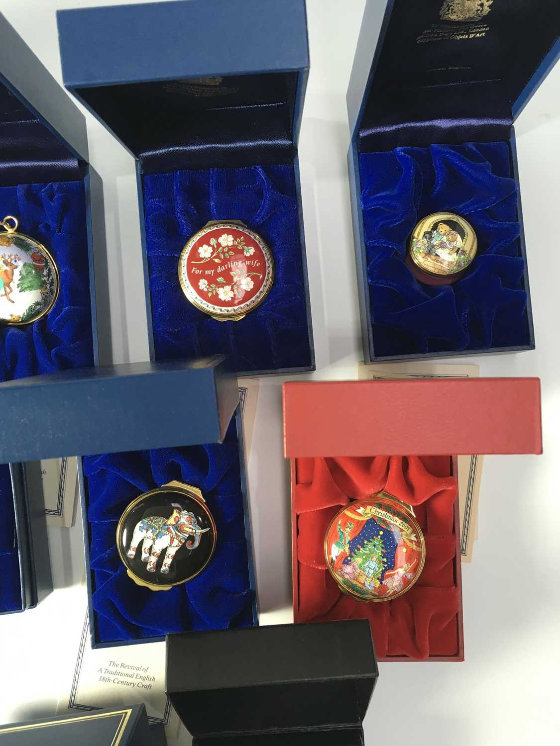 Nine Halcyon Days enamelled trinket/patch boxes, various forms and designs including commemorative - Image 3 of 5