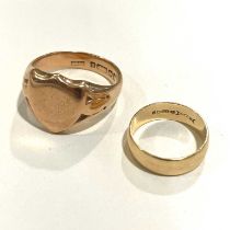 Two 9ct gold rings