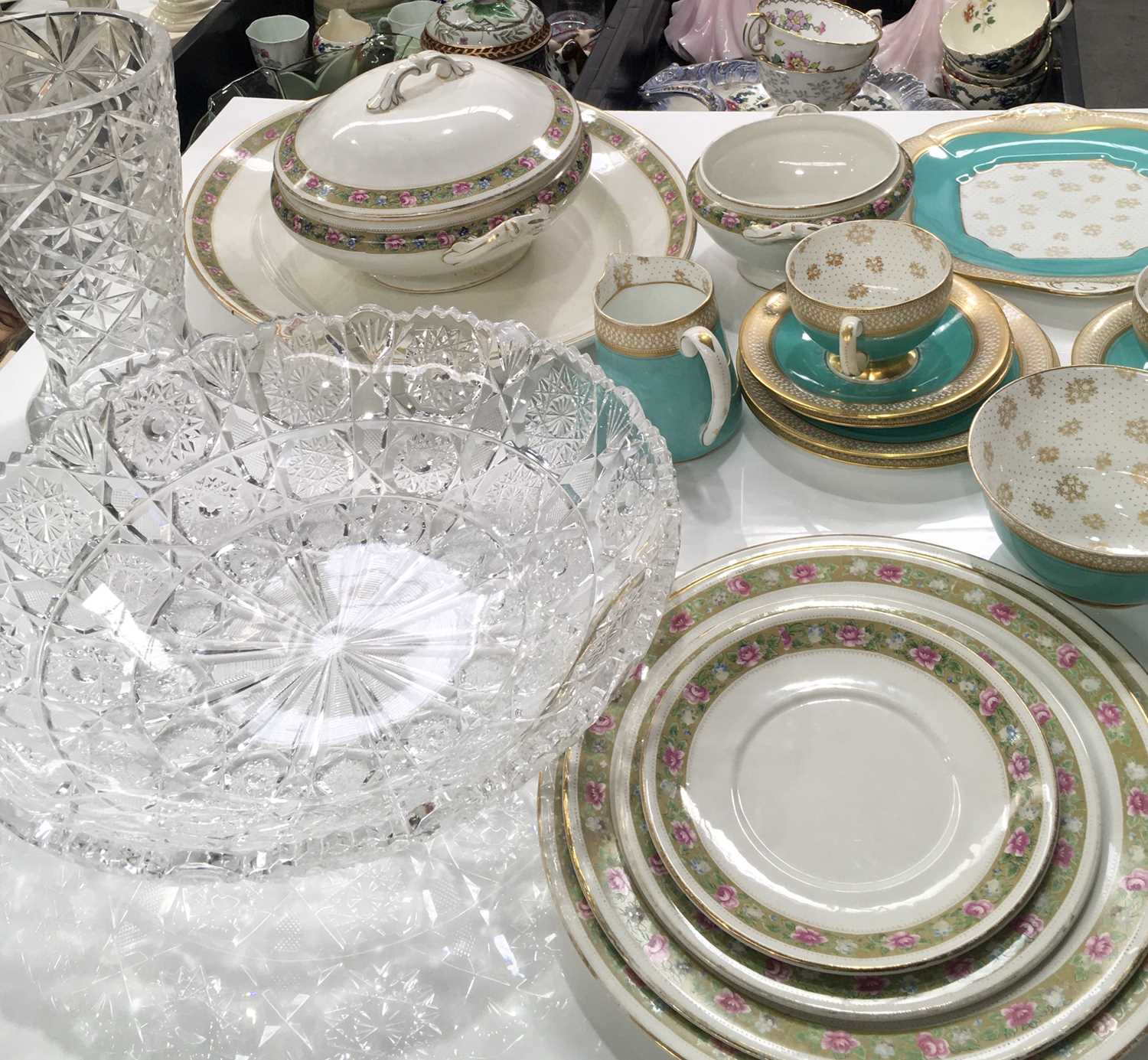 A Collection of late Victorian British tea and dinner ware including a Palladin China part tea