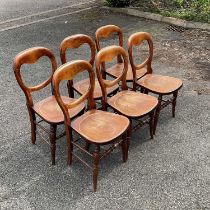 A set of six dining chairs, on turned supports (6)