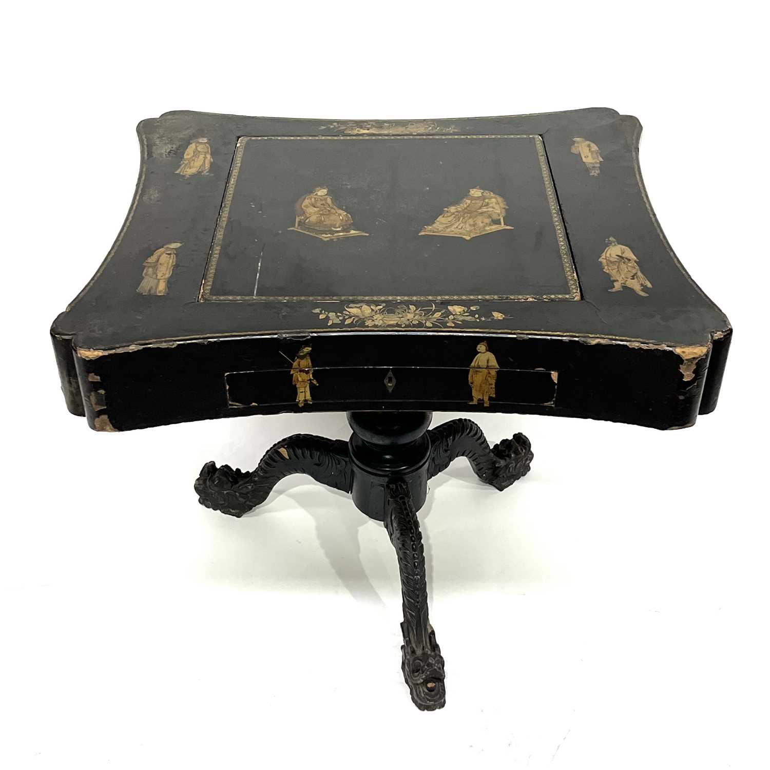 A Chinese black lacquered and gilt games table, Qing Dynasty, inverted top decorated with gilt - Bild 3 aus 7