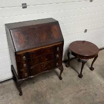 A bureau, fitted fall front over three drawers, on cabriole supports W: 81 cm D: 44 cm H: 104.5