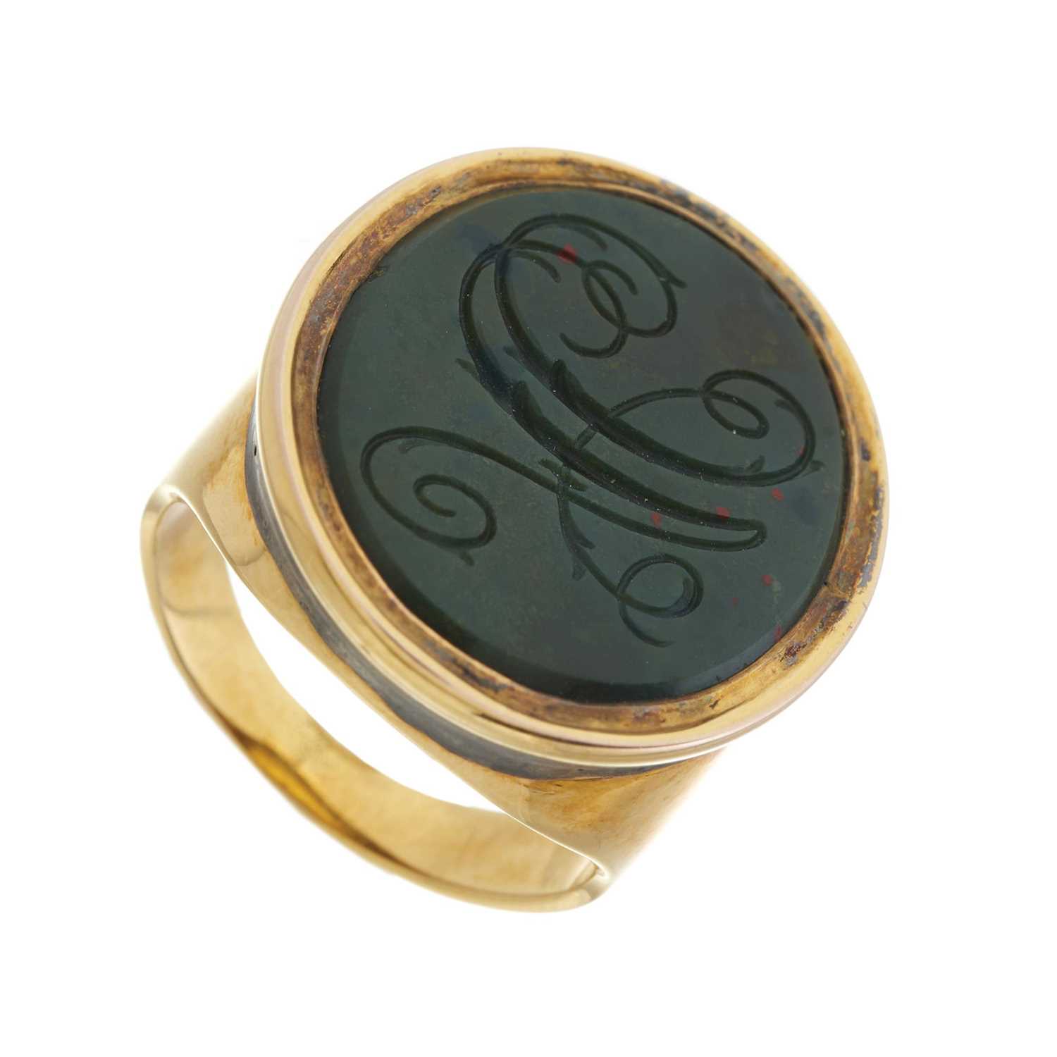 An early 20th century gold bloodstone intaglio seal signet ring - Bild 3 aus 3