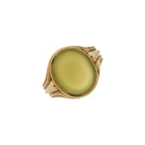 A mid Victorian 18ct gold green agate signet ring