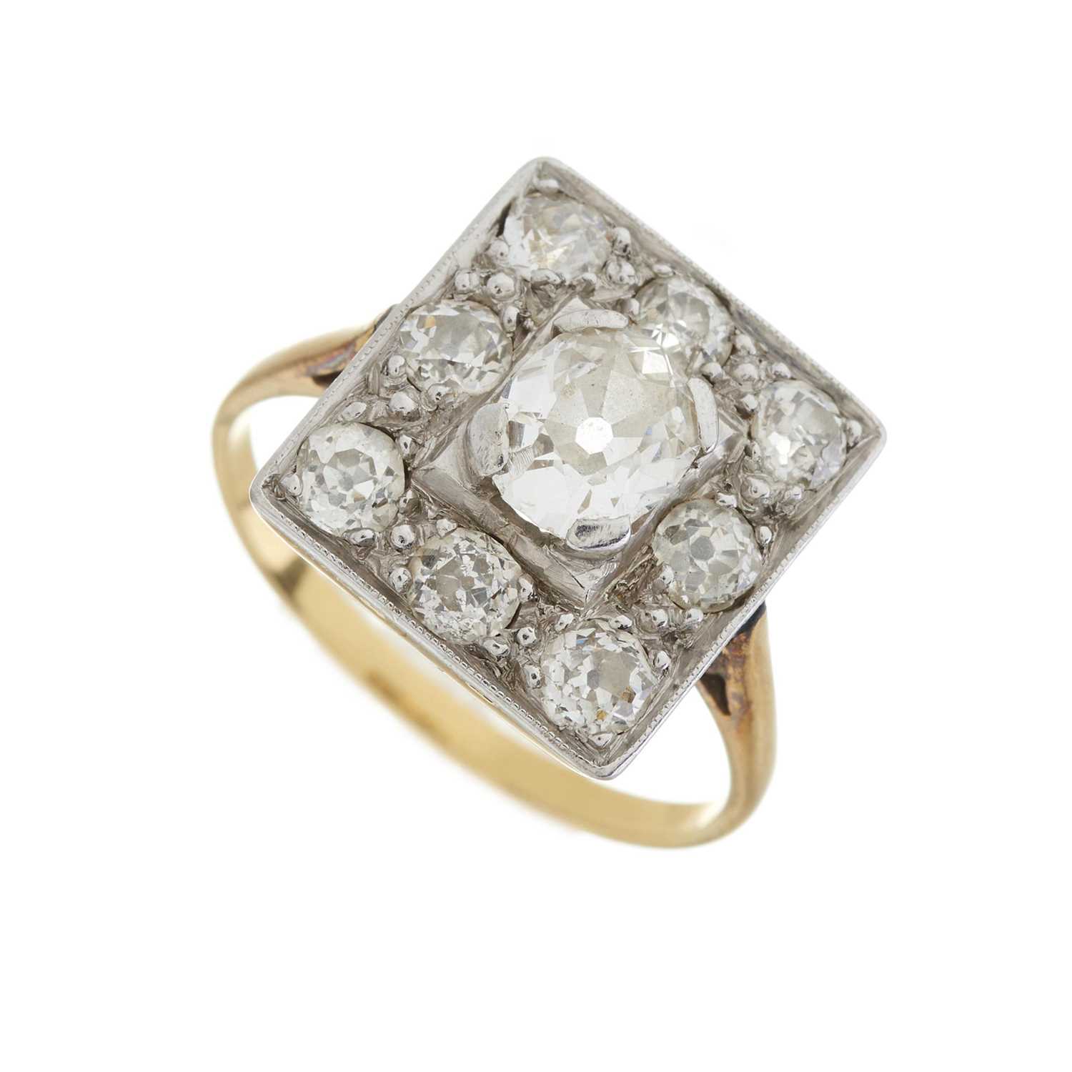 An early 20th century diamond cluster ring - Image 3 of 3