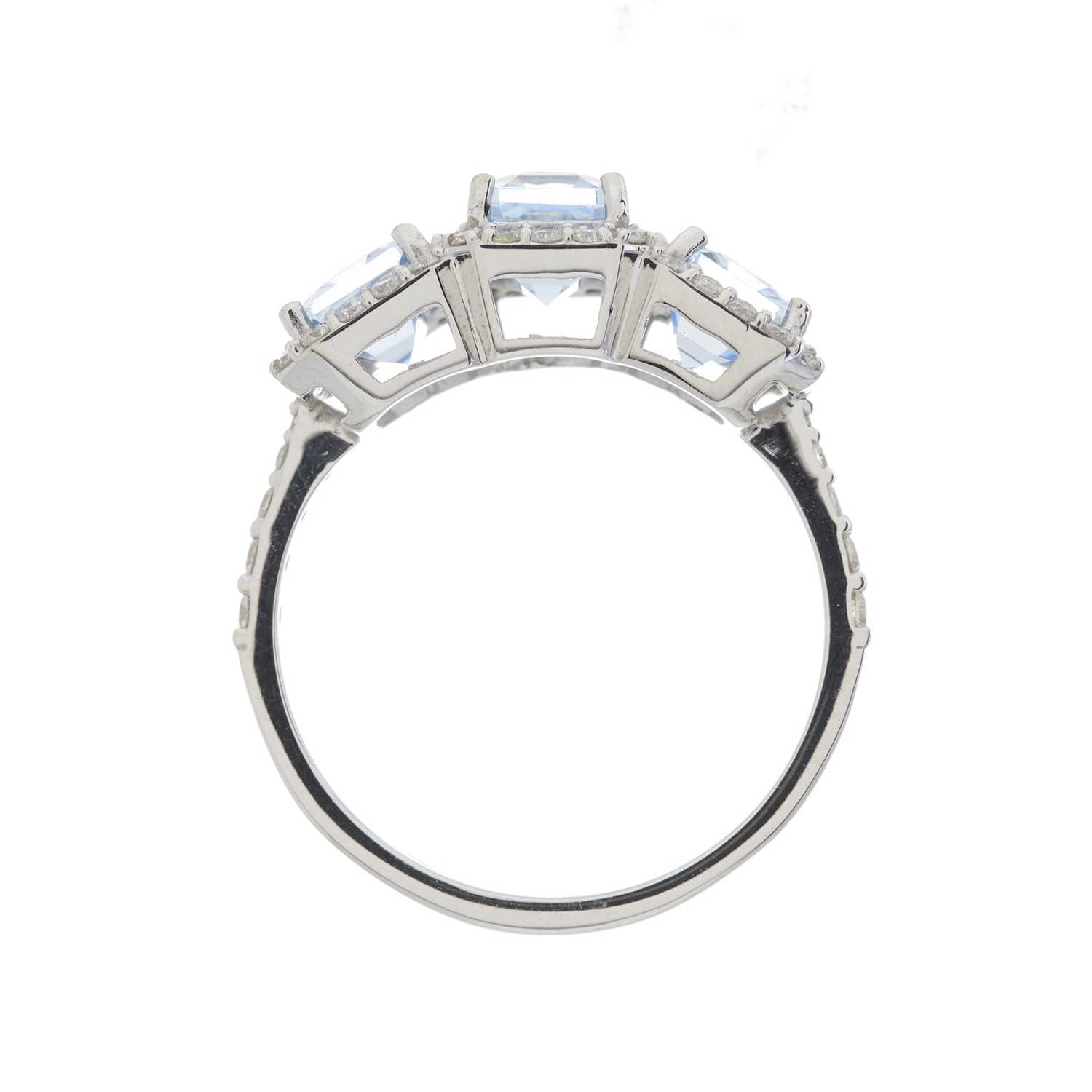 An 18ct gold aquamarine and diamond dress ring - Image 2 of 3