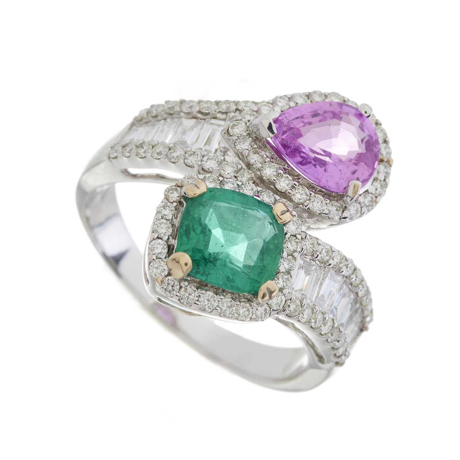 An 18ct gold pink sapphire, emerald and diamond crossover dress ring - Image 3 of 3
