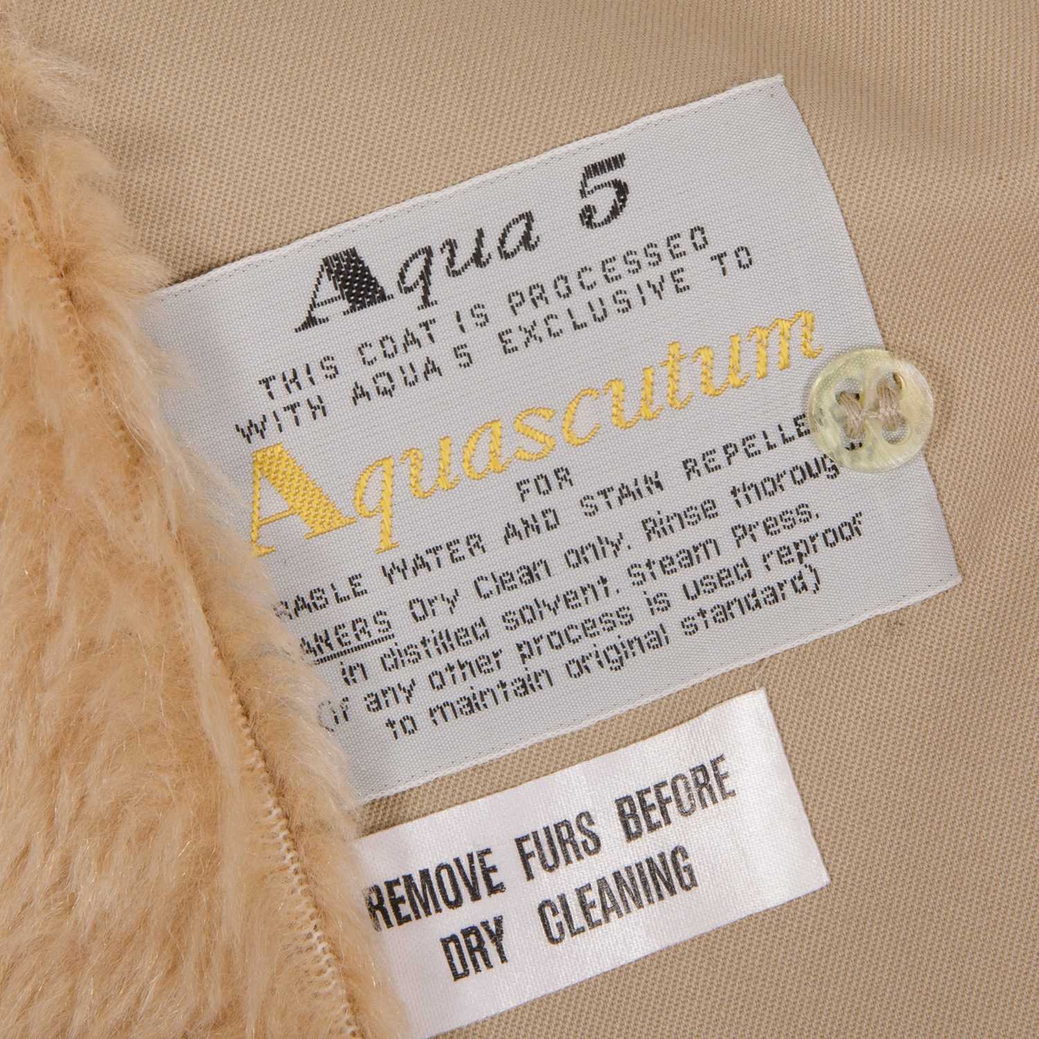 Aquascutum, an Aqua 5 ladies' beige trench coat, featuring a pastel mink fur collar, front button - Image 4 of 4