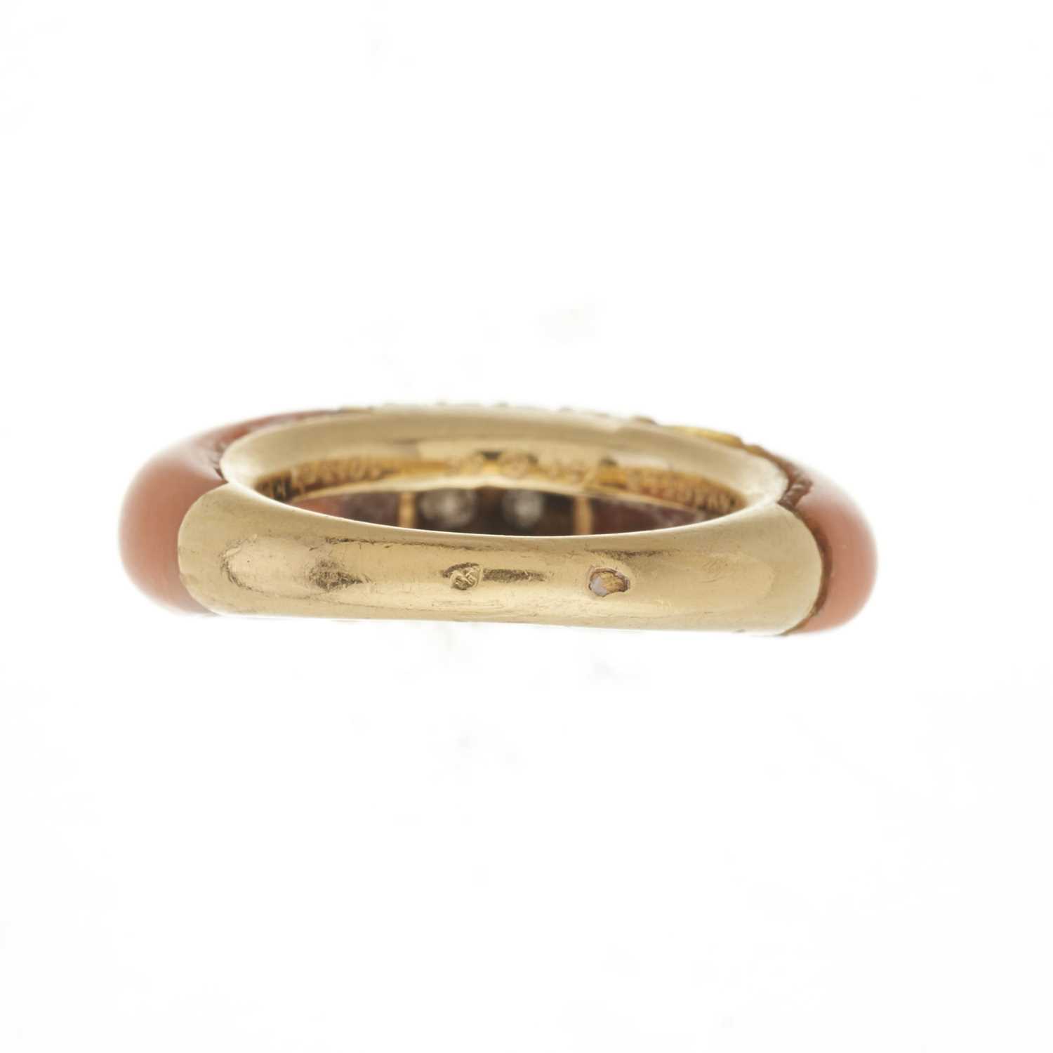 Van Cleef & Arpels, a vintage 18ct gold coral and diamond Philippine ring - Image 2 of 3