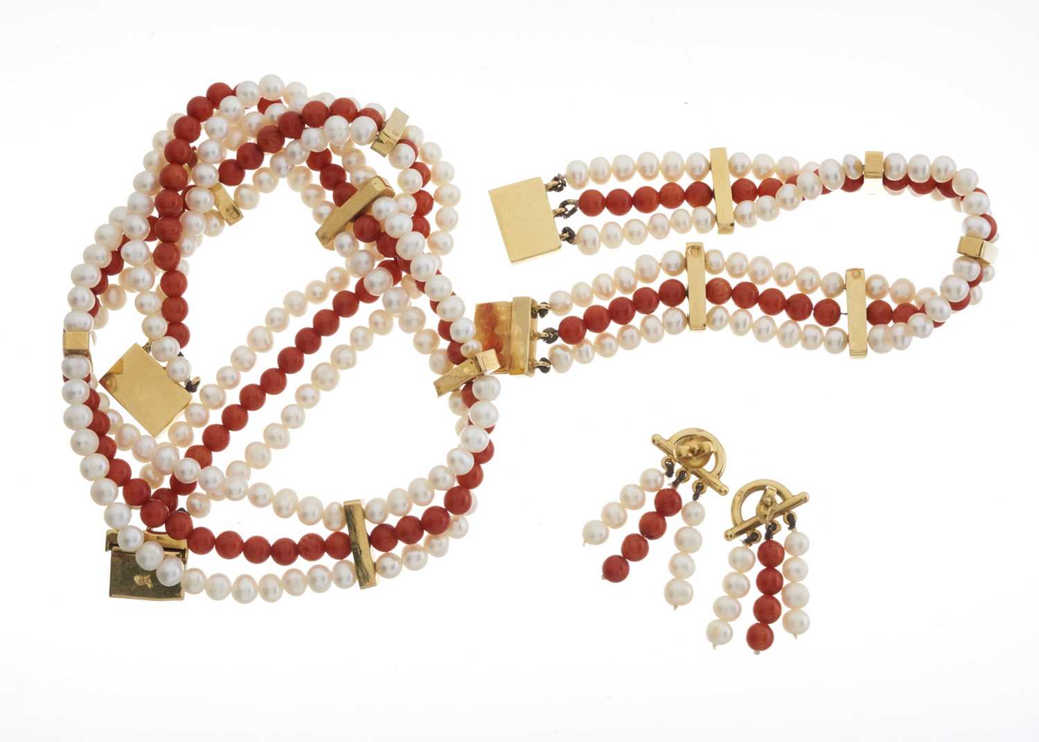 A set of 18ct gold coral and pearl jewellery - Image 5 of 5