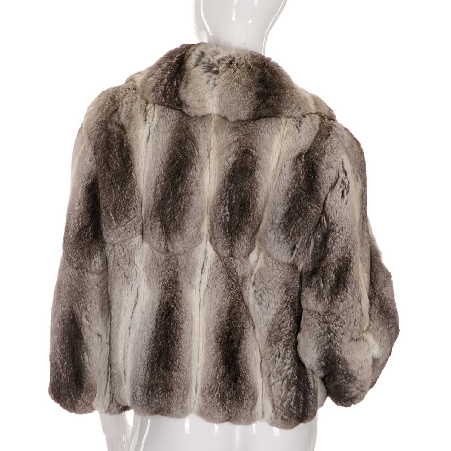 A chinchilla fur jacket, featuring a wide collar, hook and eye clip fastenings, leather bow - Image 2 of 3