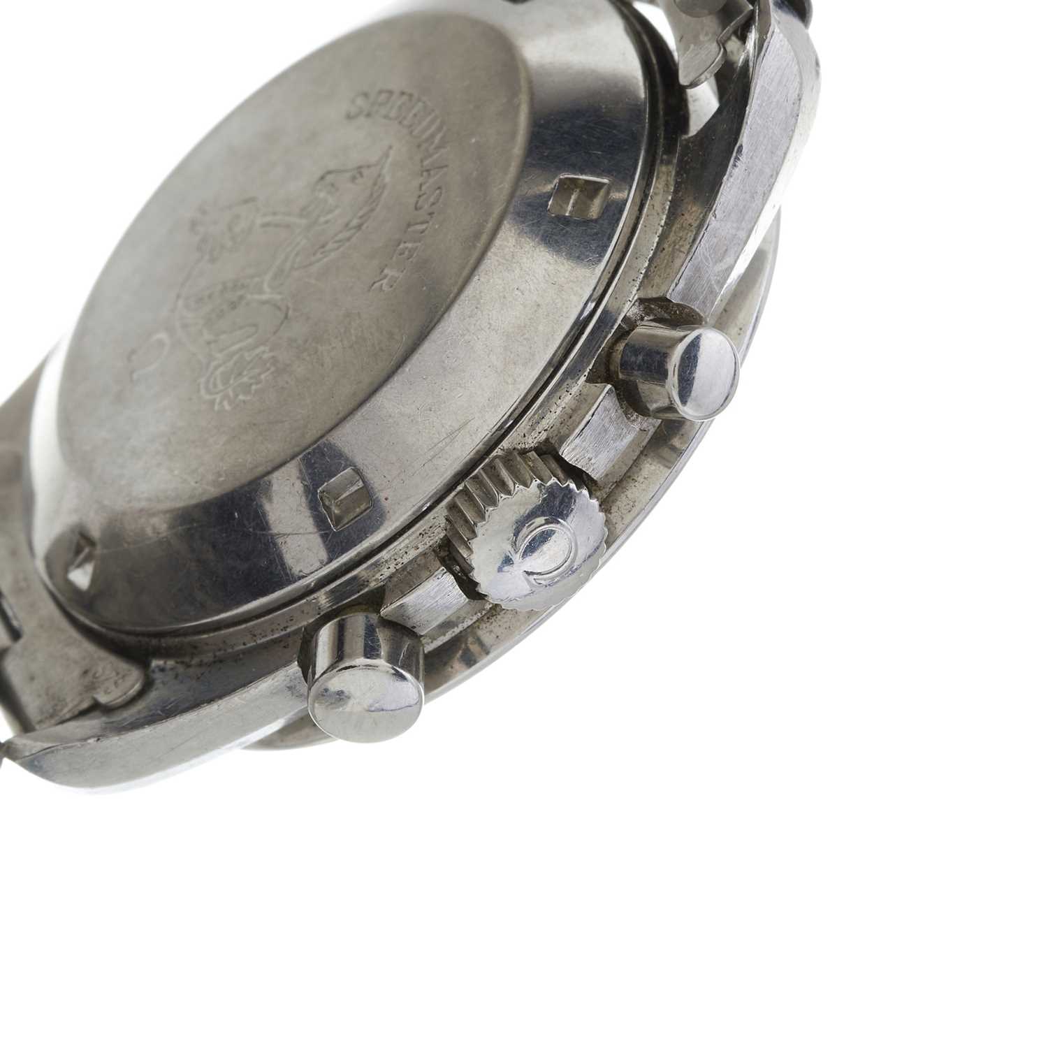 Omega, a stainless steel Speedmaster Pre-Moon chronograph bracelet watch - Bild 3 aus 3