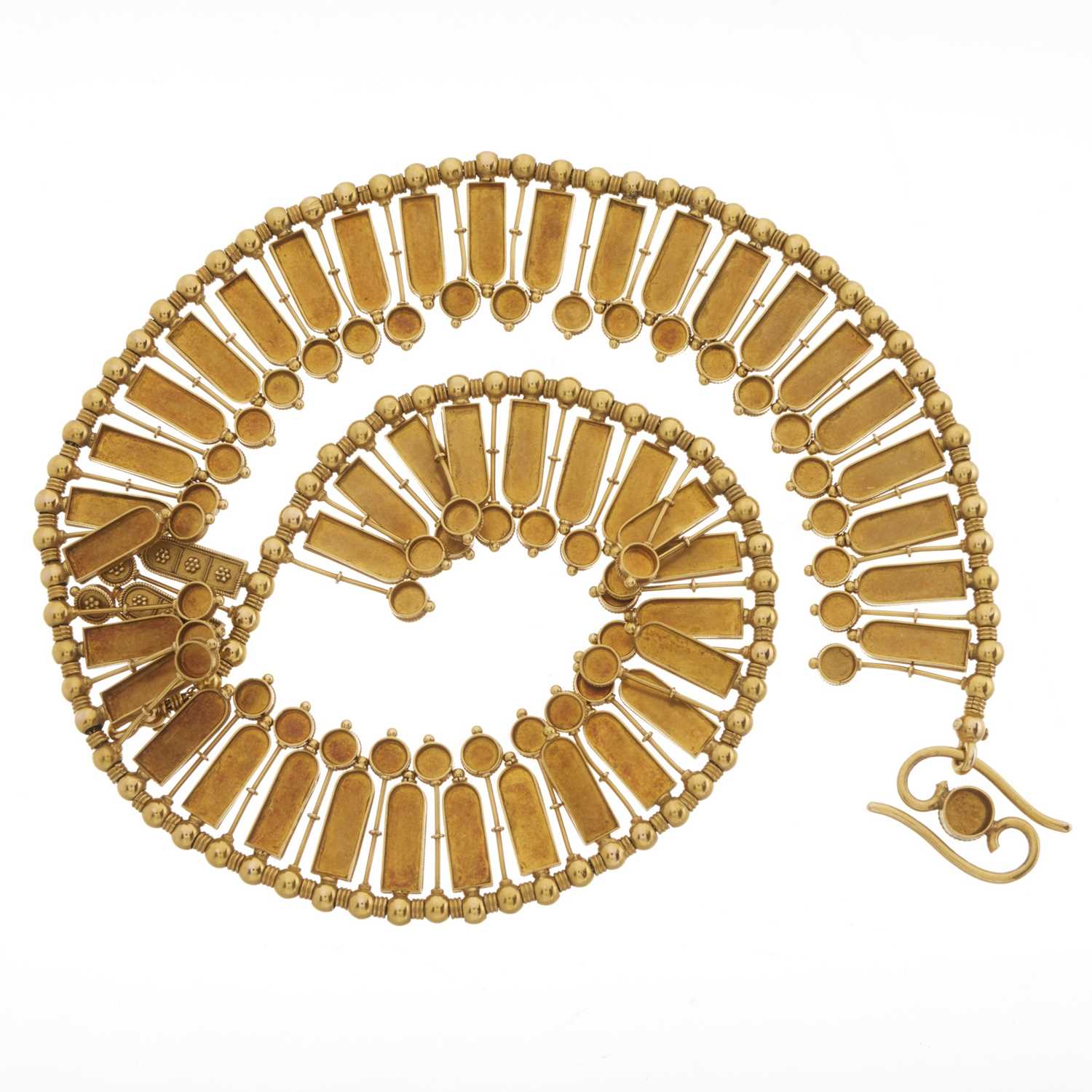 Castellani (attrib.), a very fine late 19th century gold Etruscan Revival fringe necklace - Image 2 of 3