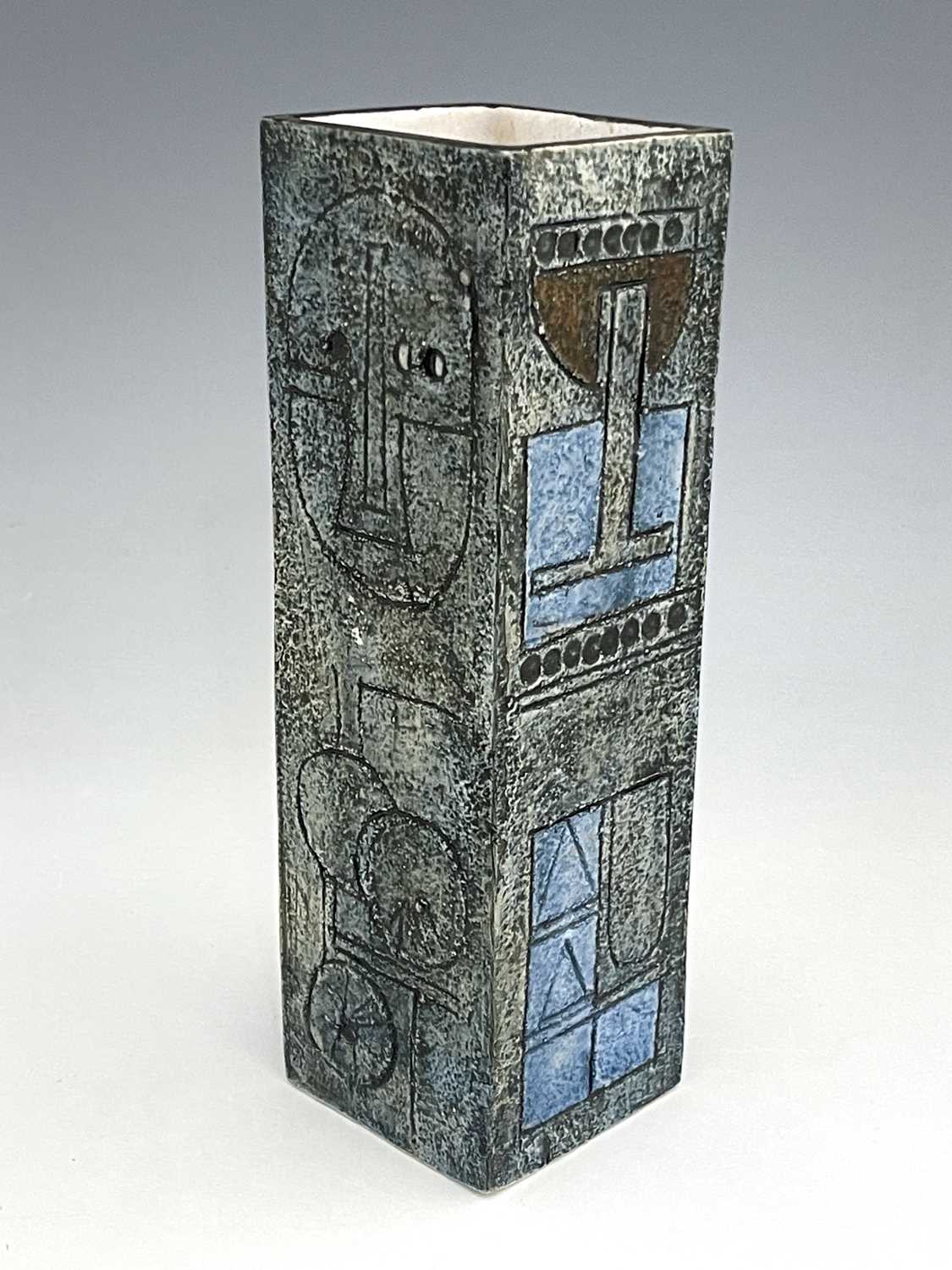 Linda Taylor for Troika, an art pottery cuboid vase, square section, textured and incised to each