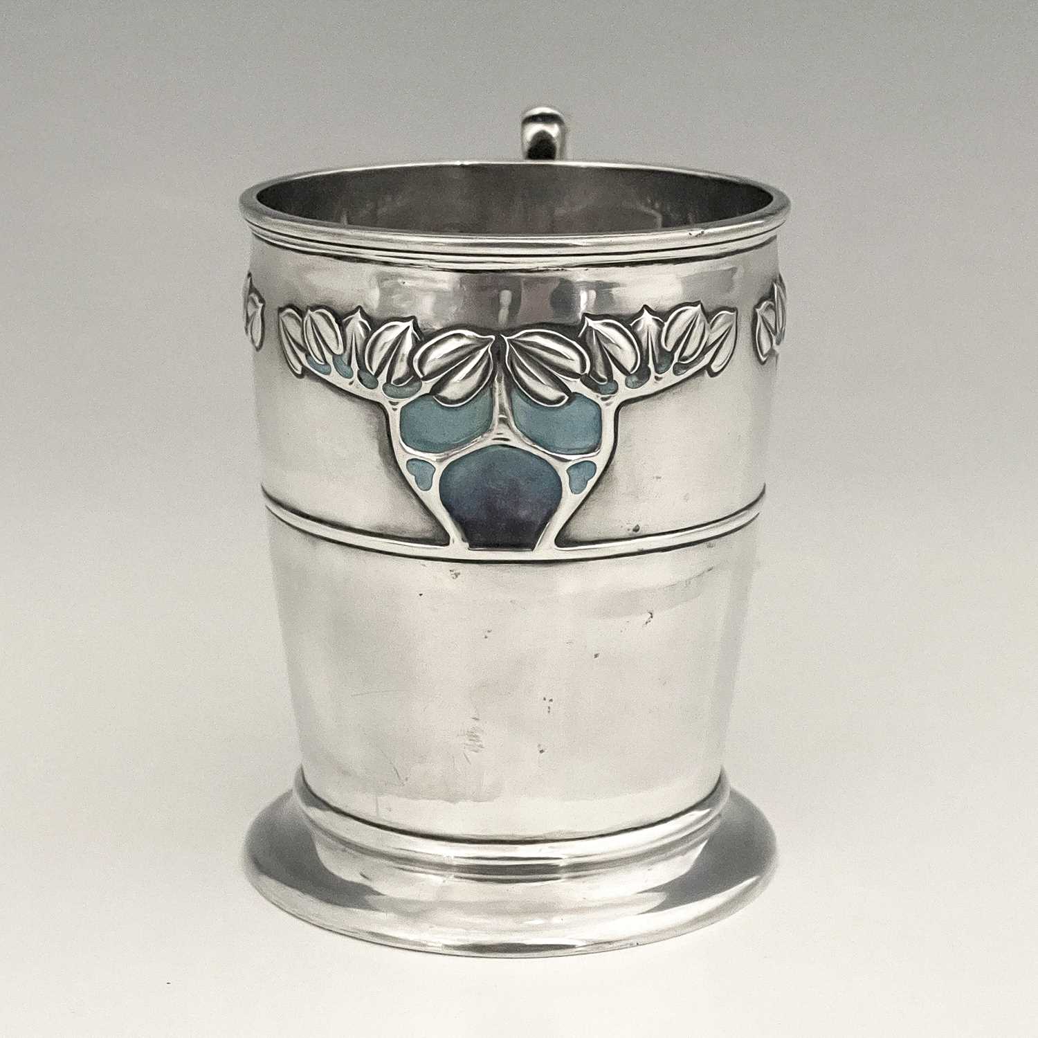 Kate Harris for William Hutton and Sons, an Arts and Crafts silver and enamelled mug, London 1903, - Image 3 of 6