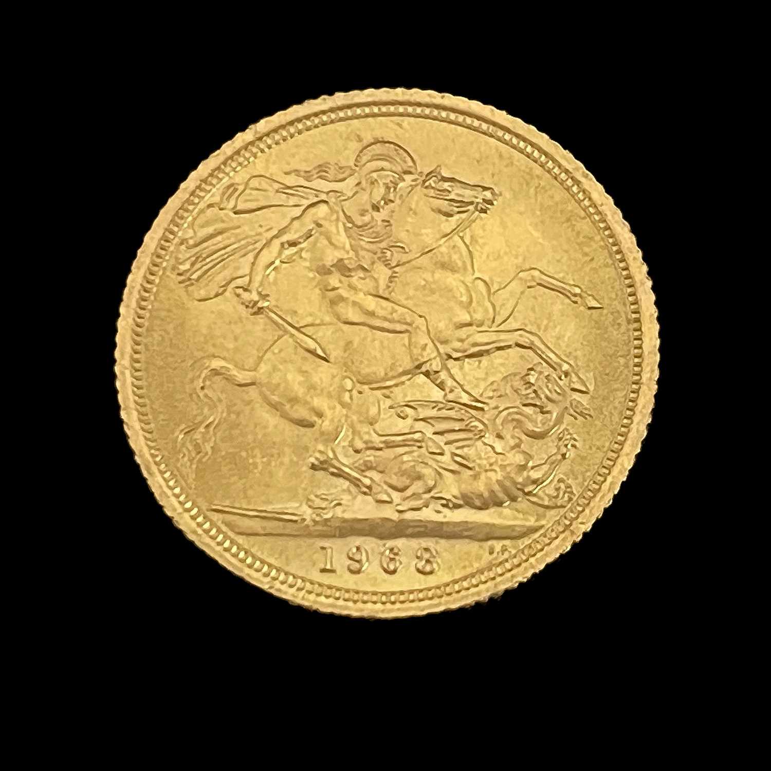 Elizabeth II gold sovereign, 1968, 8.0g