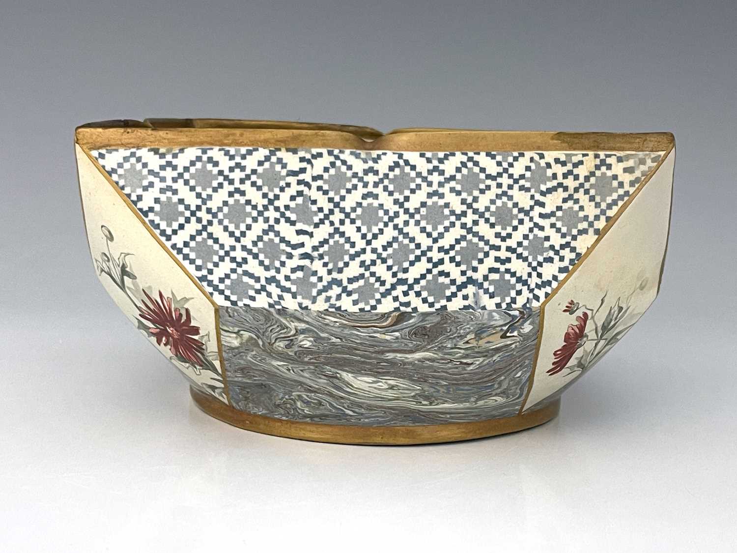 A Doulton and Rix Marqueterie ware bowl, square rim with diamond panel corners painted with - Bild 8 aus 8