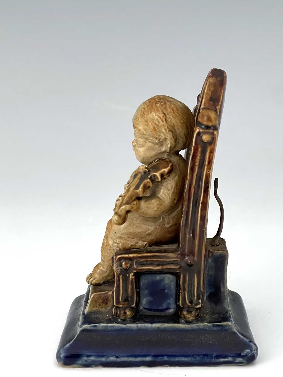 George Tinworth for Doulton Lambeth, a stoneware figural menu holder, modelled as a child playing - Bild 4 aus 6