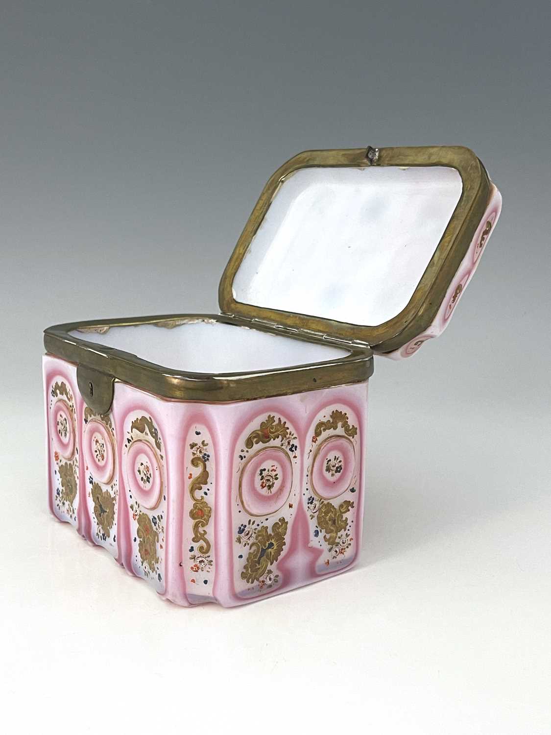 An early 19th century Barfatan enamelled and cased opaline glass casket, French or Bohemian, - Image 8 of 8
