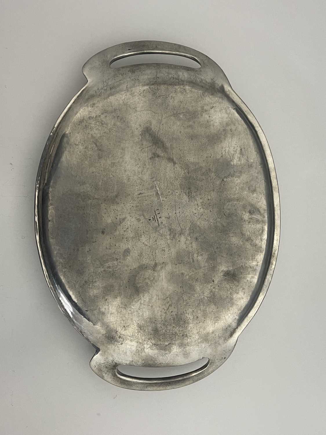 Archibald Knox for Liberty & Co, a Tudric pewter tray, circa 1905, oval form with integral handles - Bild 4 aus 5