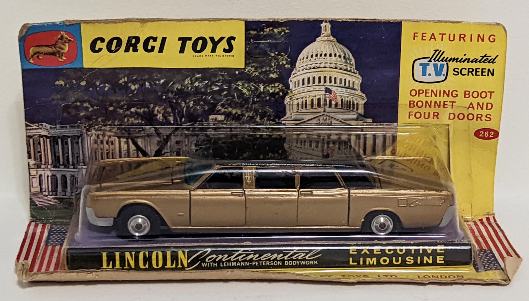 Corgi Toys Lincoln Continental Executive Limousine, no.262, 1/43 scale