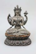 Avalokitesvara- Chenrezig, vierarmige Gottheit, Silber, wohl 19. Jh.