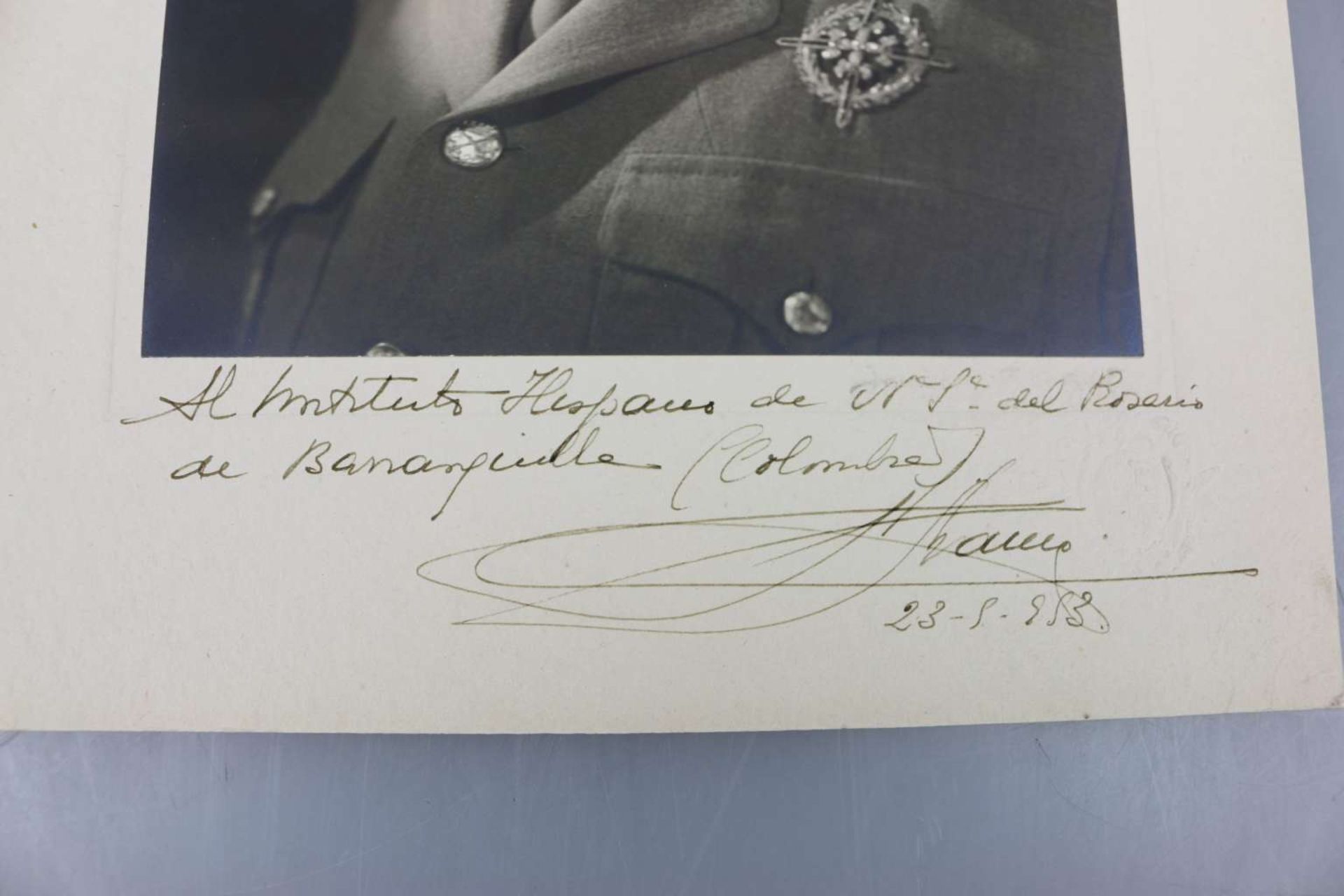 Autograph Francisco Franco, Foto mit Widmung - Bild 2 aus 2
