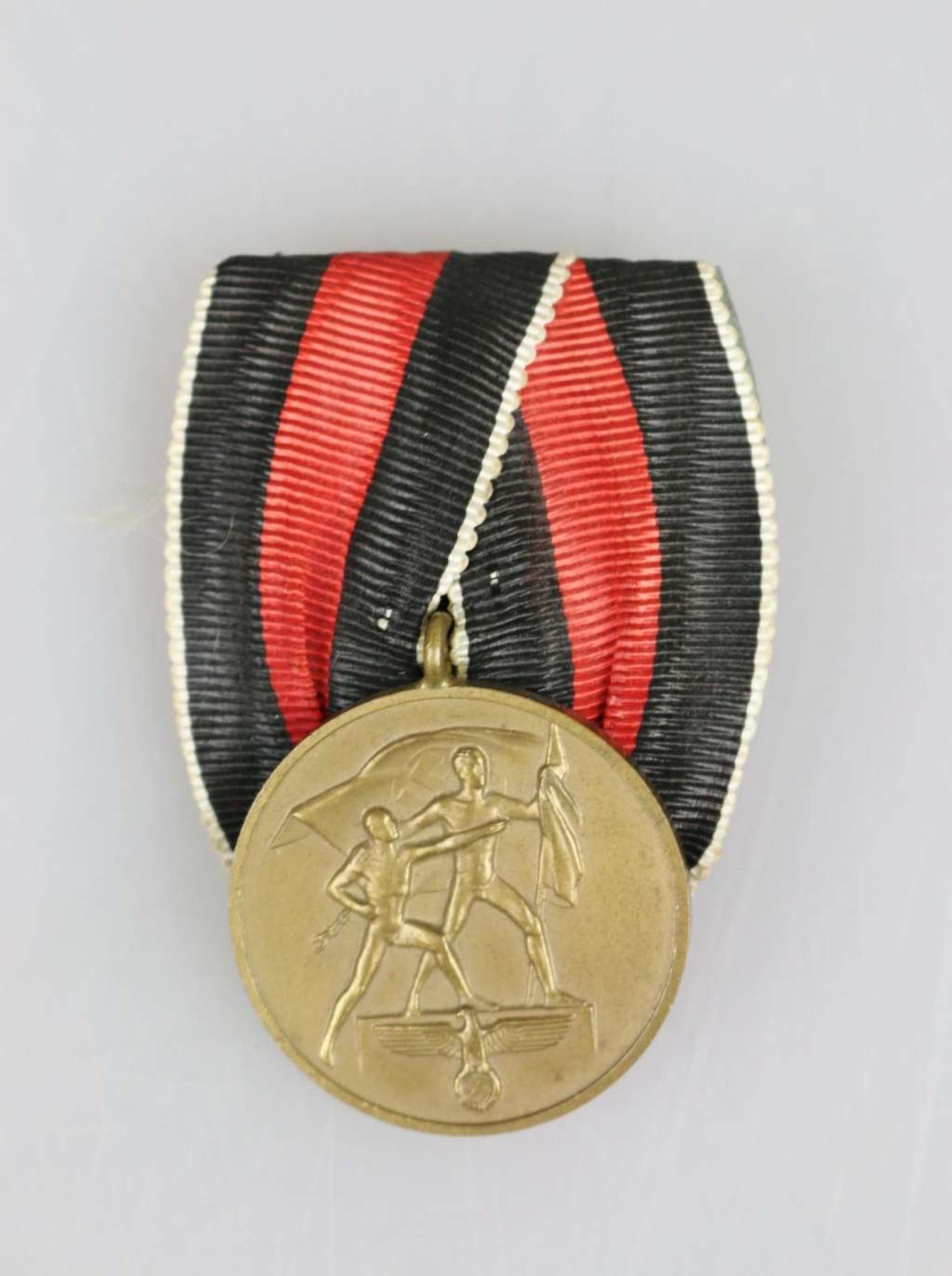 Medaille zur Erinnerung an den 1. Oktober 1938 an Einzelspange - Image 2 of 3