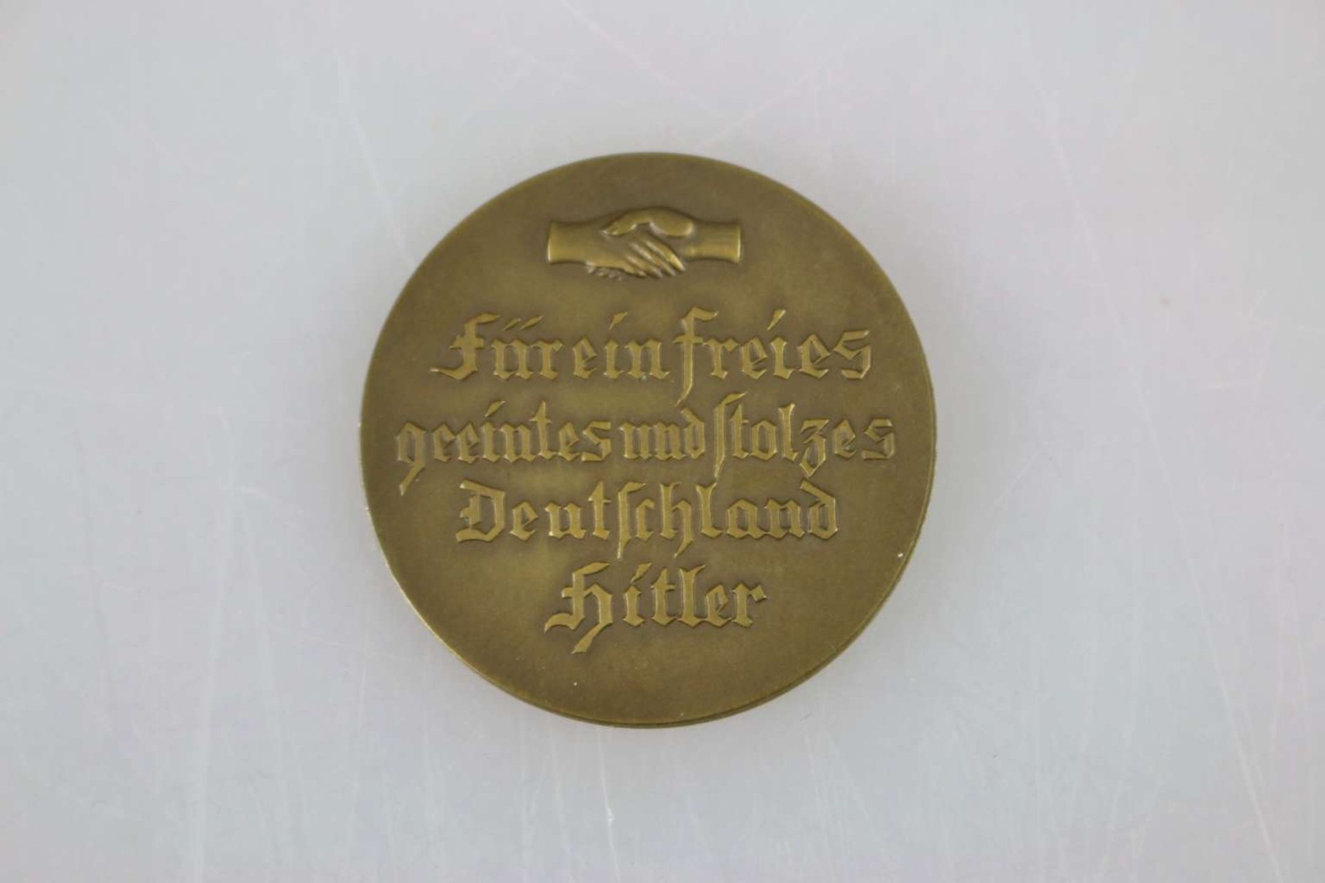 Bronze Medaille Hindenburg und Hitler - Bild 2 aus 2