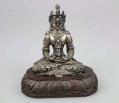 Buddha des unendlichen Lebens-Amithayus, Silber, Tibet, wohl 19. Jh.