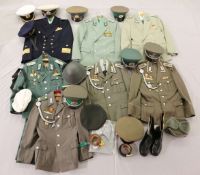 DDR, großes Konvolut Uniformen