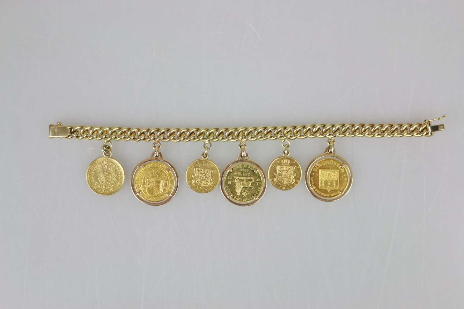 14K Bettelarmband mit 6 Goldmünzen - Bild 4 aus 4