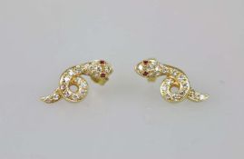 Paar Ohrstecker in Schlangenform mit Diamantbesatz, 14K u. 8K Gold