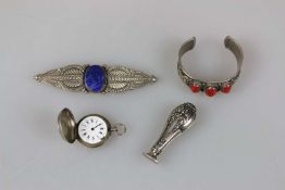 Konvolut Silber: Armreif, Brosche, Petschaft, Uhr