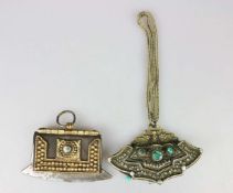 Tibet 20. Jh., 2 Feuertaschen mit Türkissteinen