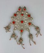 Afghanistan, Halskette mit Anhängern, silber mit Karneolsteinen