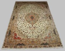 Täbriz, Persien, Korkwolle mit Seide