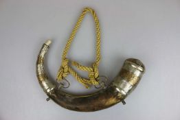 Großes Pulverhorn, orientalisch, wohl 19. Jh.