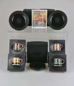 Ars mundi, 4 'Hundertwasser'-Sammeltassen mit UT sowie 2 Teller