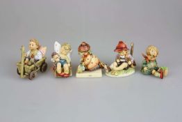 Fünf Hummel Figuren