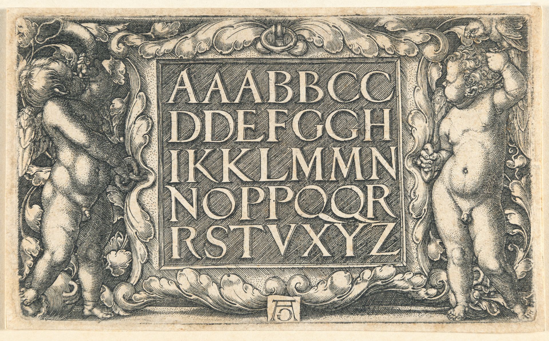 Heinrich Aldegrever – Ornamentales Paneel mit dem lateinischen Alphabet, von zwei Genien gehalten - Bild 2 aus 3