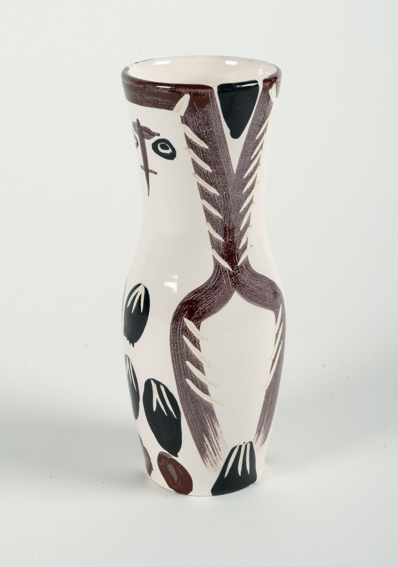 Pablo Picasso (1881 Málaga - Mougins bei Cannes 1973) – Jeune hibou des bois.Ceramic vase. White - Image 2 of 5