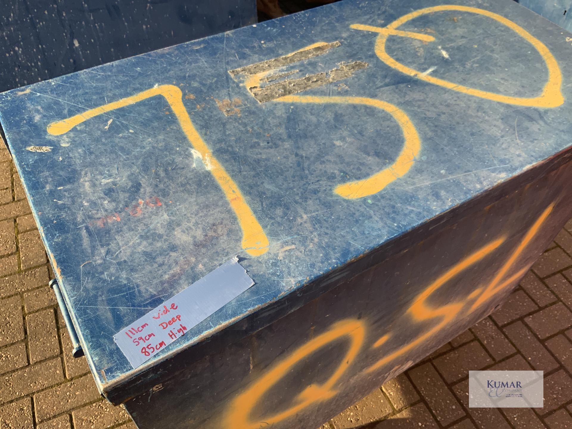 Site safety box on casters - Image 5 of 5