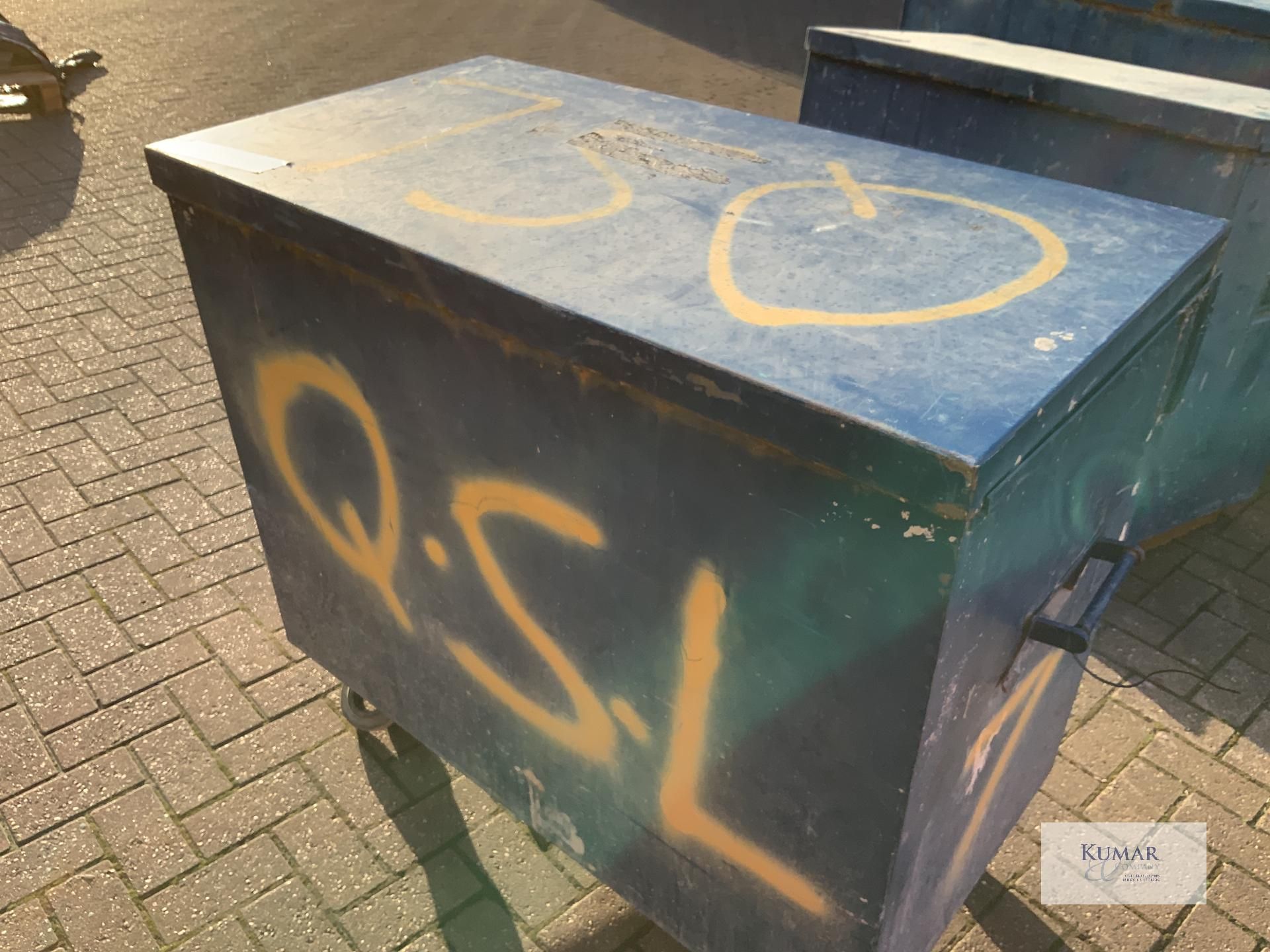 Site safety box on casters - Image 3 of 5