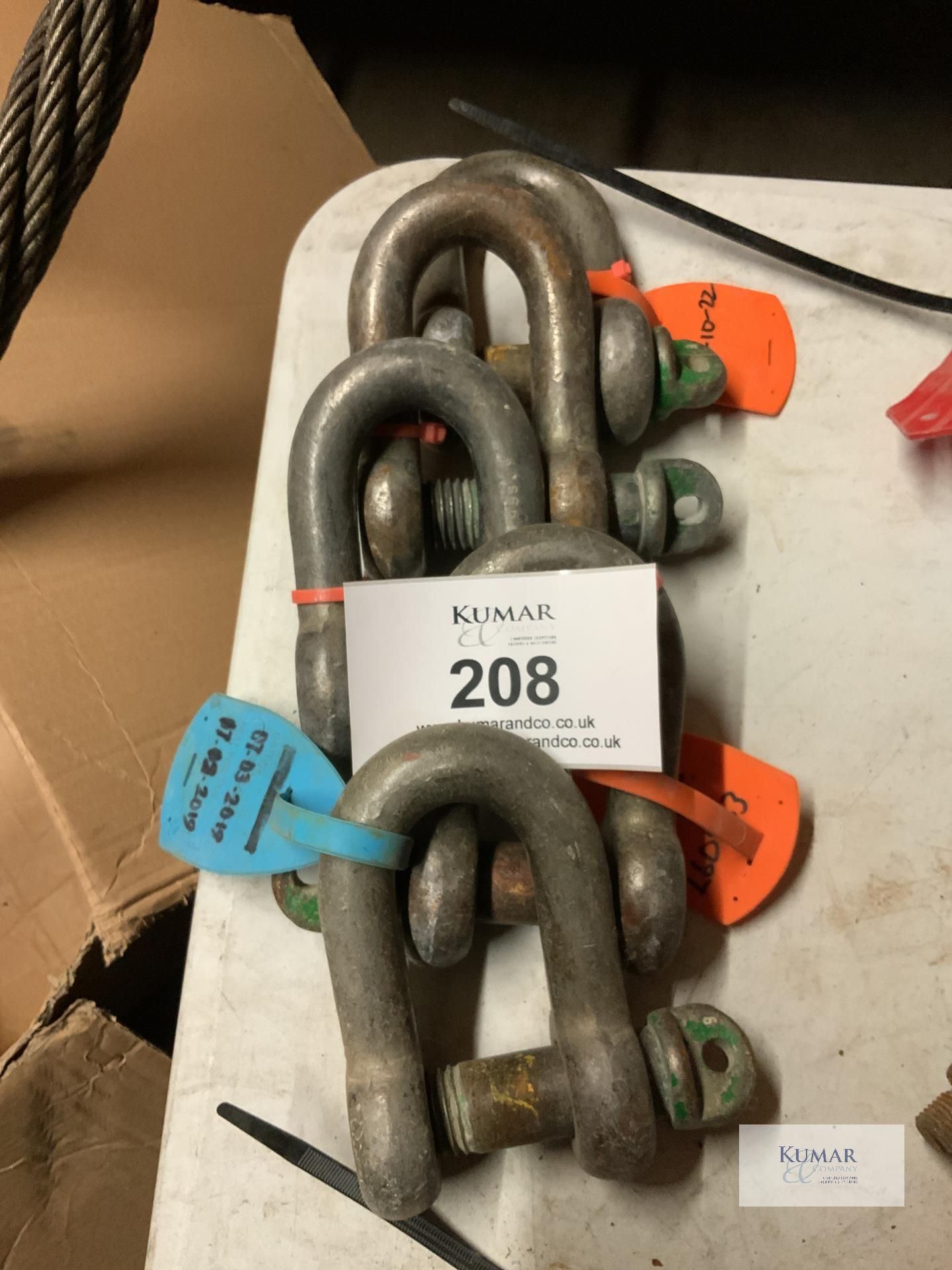 5: 8.5 tonne D shackles